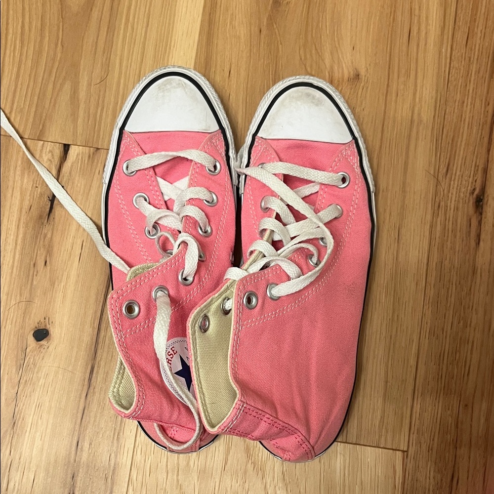 Converse  Sneakers in Pink and White